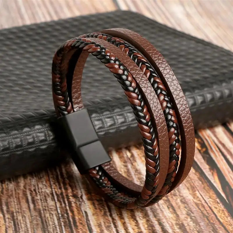 Pulseira Clássica Multicamadas